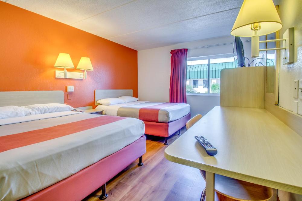 Queen Room with Two Queen Beds - Disability Access - Non-Smoking interior